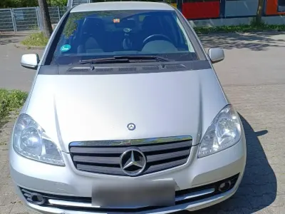 Gebraucht Mercedes A160 95 PS (69 kW) 2010 Silber Kombi
