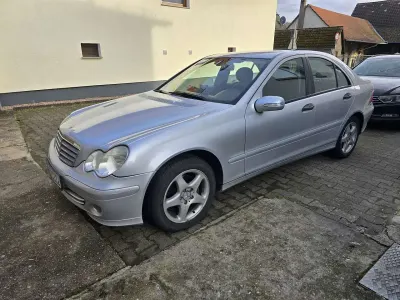 Gebraucht Mercedes C180 Classic 143 PS (105 kW) 2006 Limousine