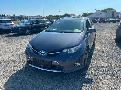 Gebraucht Toyota Auris Touring Sports Edition 99 PS (72 kW) 2014 Blau Kombi
