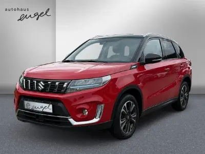 Gebraucht Suzuki Vitara Comfort 116 PS (85 kW) 2023 Bright red/cosmic black pearl SUV