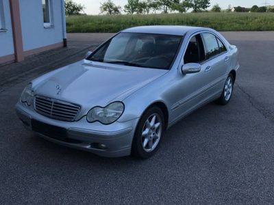 Mercedes C240