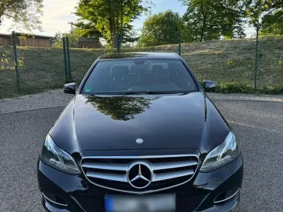 Gebraucht Mercedes E200 136 PS (100 kW) 2014 Schwarz Limousine