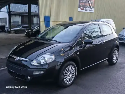 Gebraucht Fiat Grande Punto Emotion 77 PS (56 kW) 2010 Schwarz Kleinwagen