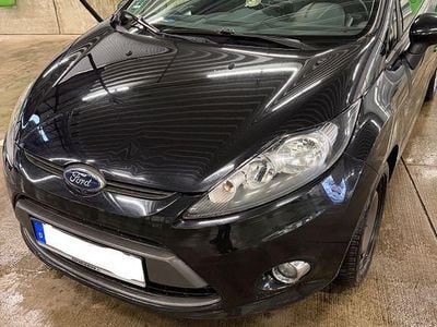Gebraucht Ford Fiesta Trend 82 PS (60 kW) 2012 Schwarz Kleinwagen