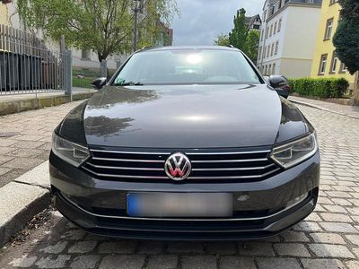 Braun Gebraucht 2015 VW Passat Kombi | 9.499 € (Guter Preis)