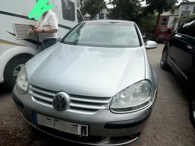 Gebraucht VW Golf V 102 PS (75 kW) 2005 Grau Kleinwagen