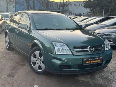 Grün Gebraucht 2002 Opel Vectra Limousine | 1.990 € (Fairer Preis)