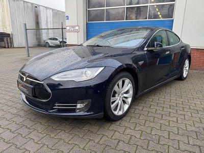 Blau Gebraucht 2013 Tesla Model S Performance Kleinwagen | 14.950 € (Etwas zu teuer)