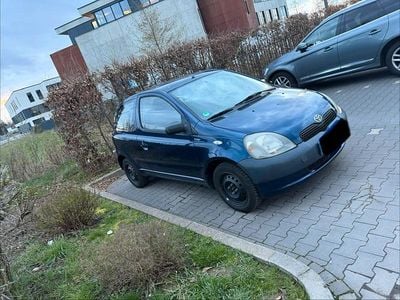 Gebraucht Toyota Yaris 70 PS (51 kW) 2001 Blau Kleinwagen
