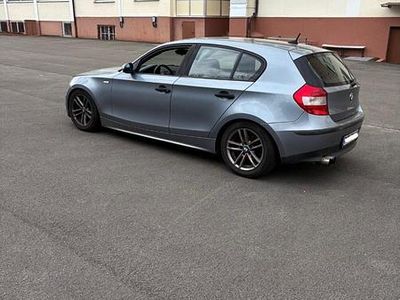 Usata BMW 116 Basis 122 CV (89 kW) 2004 Grigio Utilitaria