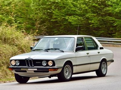 Gebraucht BMW 520 122 PS (89 kW) 1980 Weiß Limousine