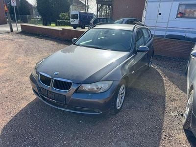 Gebraucht BMW 320 Advantage 150 PS (110 kW) 2007 Grau Kombi