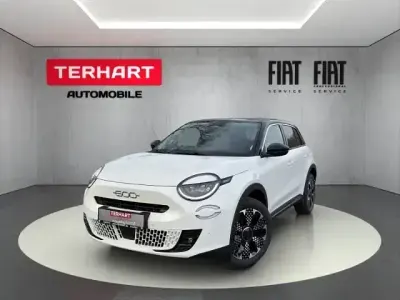 Nuova Fiat 600 La Prima 136 CV (100 kW) 2025 Bianco SUV