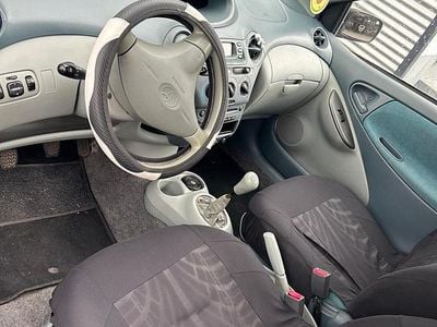 Gebraucht Toyota Yaris 68 PS (50 kW) 1999 Schwarz Coupé