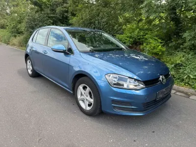 Gebraucht VW Golf VII Trendline 86 PS (63 kW) 2016 Blau Limousine