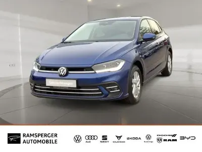 Gebraucht VW Polo Style 95 PS (69 kW) 2023 Blau Kleinwagen