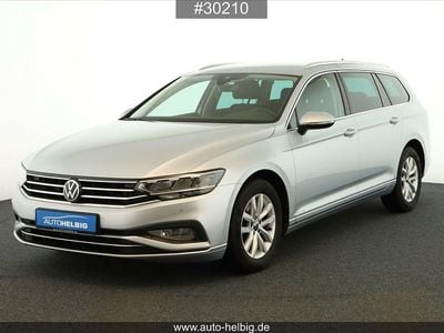 Gebraucht VW Passat Business 150 PS (110 kW) 2023 Silber Kombi