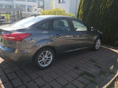 Grau Gebraucht 2018 Ford Focus Trend Limousine | 12.700 € (Guter Preis)