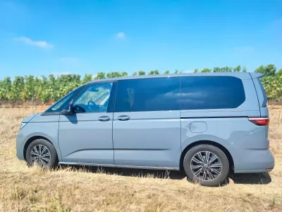 Gebraucht VW Multivan 218 PS (160 kW) 2024 Van / Kleinbus