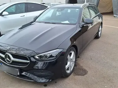 Gebraucht Mercedes C200 184 PS (135 kW) 2022 Schwarz Kombi
