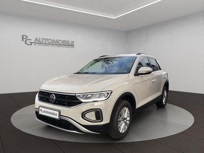 Second-hand VW T-Roc Life 116 CP (85 kW) 2025 Gri SUV