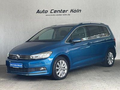 Gebraucht VW Touran Highline 150 PS (110 kW) 2019 Carribean blue Van / Kleinbus