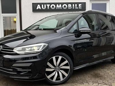 Schwarz Gebraucht 2024 VW Touran R-line Van / Kleinbus | 32.979 € (Guter Preis)