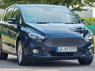 Gebraucht Ford S-MAX Titanium 150 PS (110 kW) 2019 Blau Van / Kleinbus