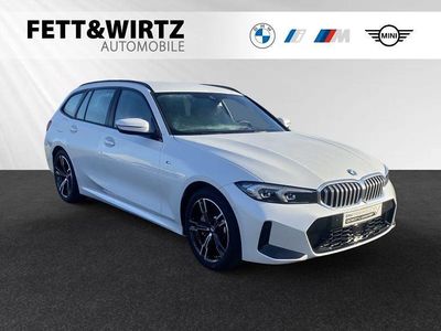 Mineralweiss metallic Gebraucht 2024 BMW 330 Efficient Dynamics Kombi | 37.645 € (Superpreis)