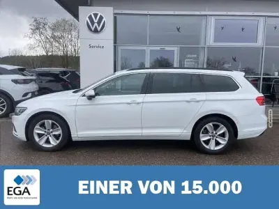 Gebraucht VW Passat Business 200 PS (147 kW) 2021 Weiß Kombi