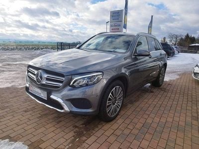 Grau Gebraucht 2018 Mercedes GLC220 SUV | 26.600 € (Etwas zu teuer)