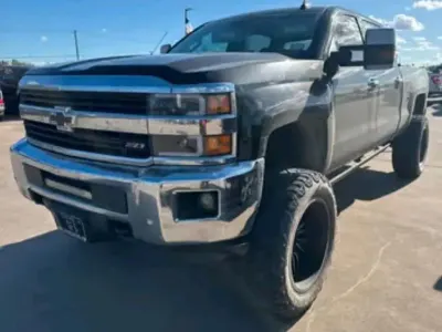 Gebraucht Chevrolet Silverado 360 PS (264 kW) 2016 Schwarz SUV