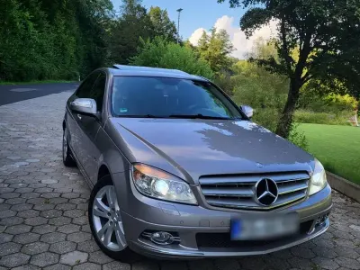 Gebraucht Mercedes C230 Avantgarde 204 PS (150 kW) 2007 Gold Limousine