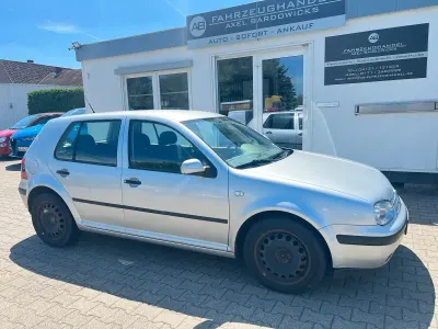Gebraucht VW Golf IV 100 PS (73 kW) 2001 Silber Limousine