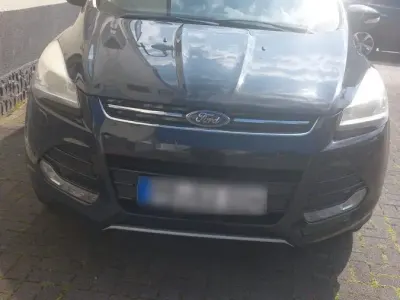 Gebraucht Ford Kuga 163 PS (119 kW) 2013 Schwarz SUV