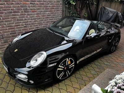 Porsche 911 Turbo S Cabriolet