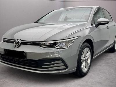Gebraucht VW Golf VIII Life 131 PS (96 kW) 2022 Grau Kleinwagen
