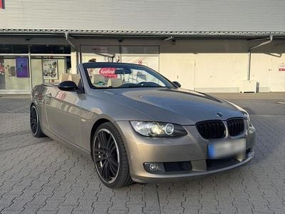 Usata BMW 330 Cabriolet M Performance 272 CV (200 kW) 2007 Oro Cabrio
