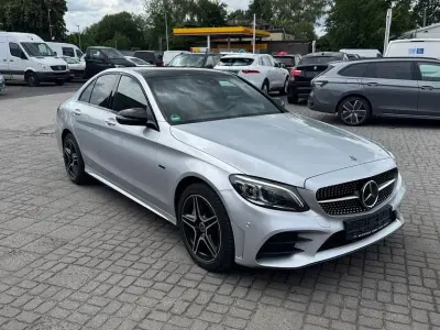 Gebraucht Mercedes C300e AMG 194 PS (142 kW) 2021 Silber Limousine