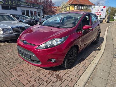 Gebraucht Ford Fiesta 90 PS (66 kW) 2009 Rot Kleinwagen