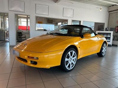 Second-hand Kia Elan 151 CP (111 kW) 2000 Galben Cabrio