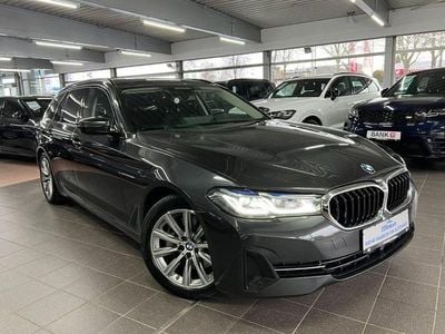 Gebraucht BMW 530 Sport Line 286 PS (210 kW) 2023 Sophisto Kombi