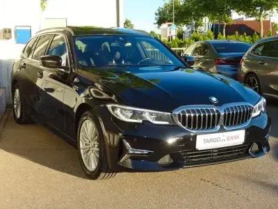 Gebraucht BMW 330e Luxury Line 292 PS (214 kW) 2021 Schwarz ii Kombi