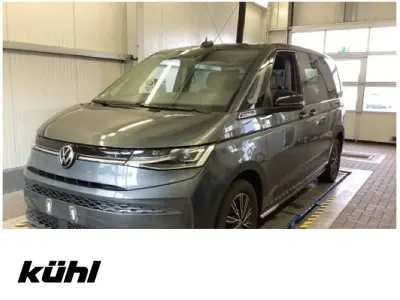 Gebraucht VW Multivan Life 150 PS (110 kW) 2024 Indiumgrau metallic Van / Kleinbus