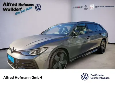 Gebraucht VW Passat R-line 177 PS (130 kW) 2025 Diabasgrau metallic / grenadil Kombi
