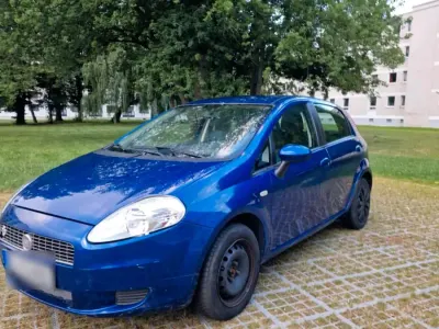 Gebraucht Fiat Punto 80 PS (58 kW) 2009 Blau Kleinwagen