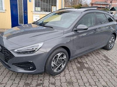 Neu Hyundai i30 GO! 116 PS (85 kW) 2026 Grau Kombi
