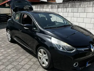 Używany Renault Clio IV LIMITED 90 KM (66 kW) 2016 Czarny Hatchback