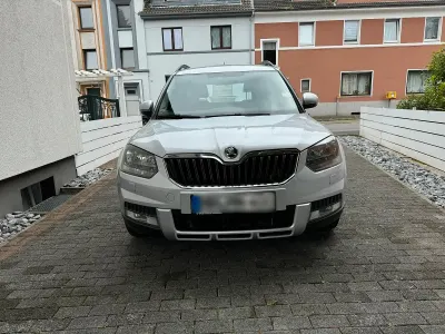 Gebraucht Skoda Yeti 150 PS (110 kW) 2015 Silber SUV