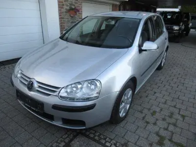 Gebraucht VW Golf IV Comfortline 116 PS (85 kW) 2004 Silber Limousine